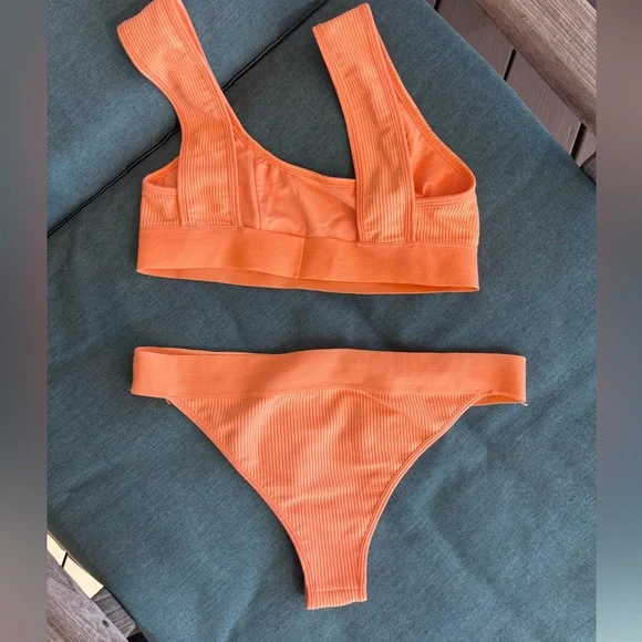 FRANKIES Bikini Set